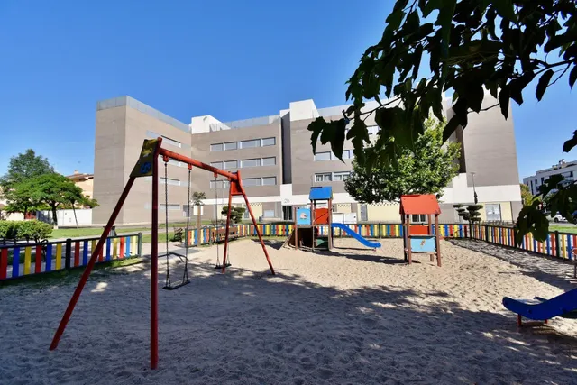 Soto del HENARES - 2 habitaciones, 2 plazas de garaje y trastero. — 47