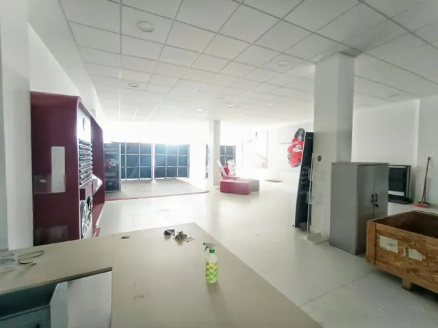 !!Local comercial en Carril listo para montar cualquier negocio!! — 11