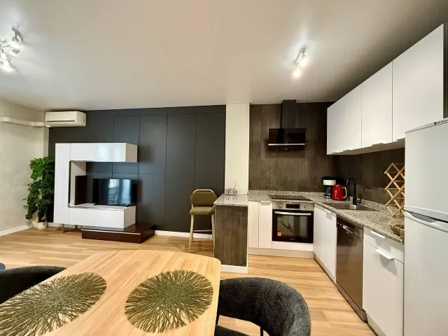Apartamento 1 habitación 54m² en venta - Estacion de autobuses — 13
