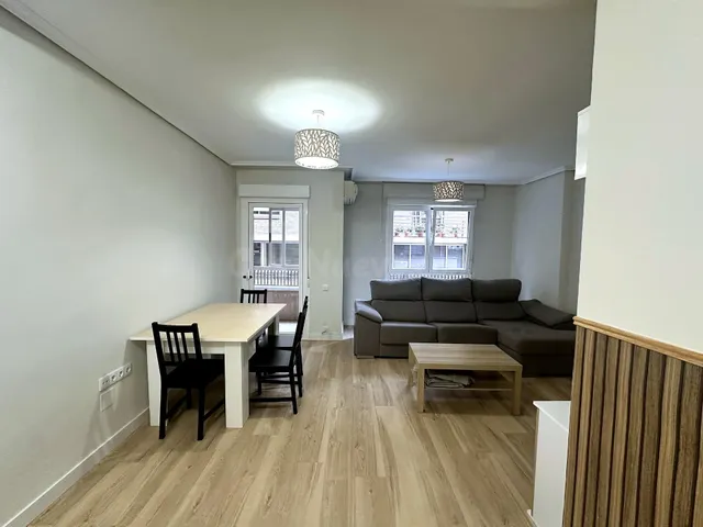 Habitación en alquiler en Zamora, Ensanche–Tres Cruces | 280 €/mes — 5