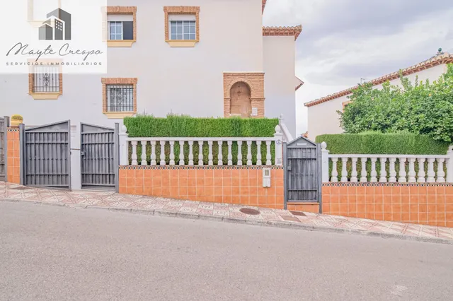 ¡AMPLIA CASA DE 4 DORMITORIOS, 3 BAÑOS Y CALEFACCIÓN CENTRAL EN LA ZUBIA! ✨ — 50