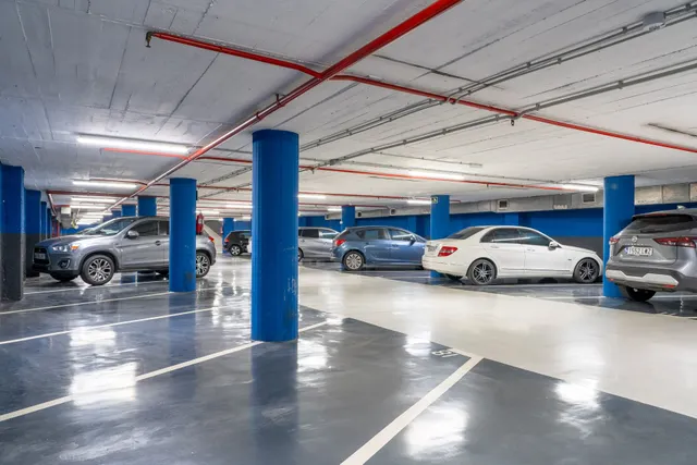 Parking 10m² en alquiler - Eixample — 44