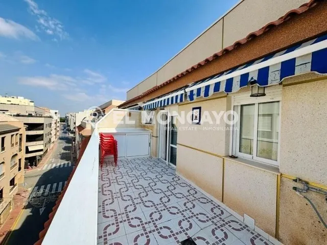 Fantástico apartamento con amplia terraza a tan solo 200m de