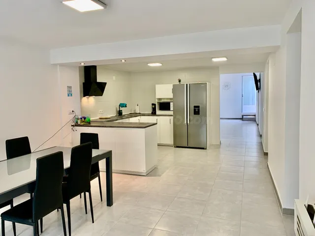 MAGNÍFICO EDIFICIO A LA VENTA EN VILLANUEVA DEL RÍO Y MINAS  - foto 3