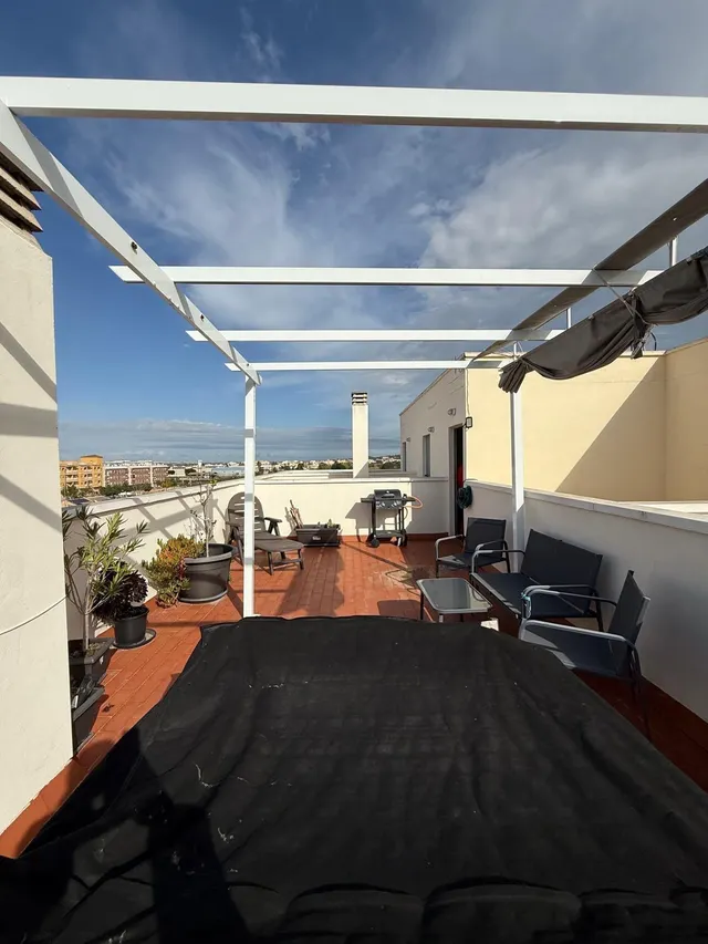 Espectacular piso de 3 dormitorios con solárium privado, garaje y trastero en Formentera del Segura — 21