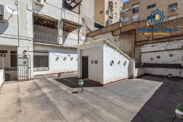 GRAN PROPIEDAD CON 10 DORMITORIOS EN SAN ANTON — 31