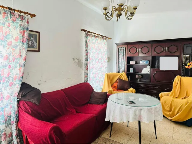 CASA PARA REFORMAR - ZONA MIRAFLORES — 7