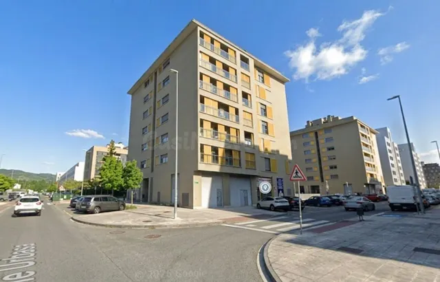 Local comercial en Sarriguren
