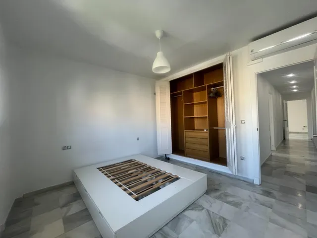ESPECTACULAR PISO DE 5 DORMITORIOS EN LA MEJOR ZONA DEL PUERTO DE SANTA MARIA — 44