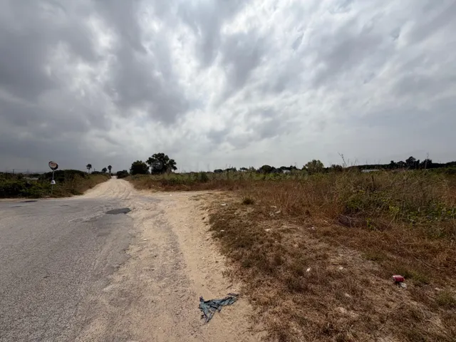 Parcela segregada de 4.227 metros en el pago del humo — 7