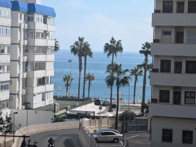 Apartamento en 2a línea de playa en Benalmádena Costa