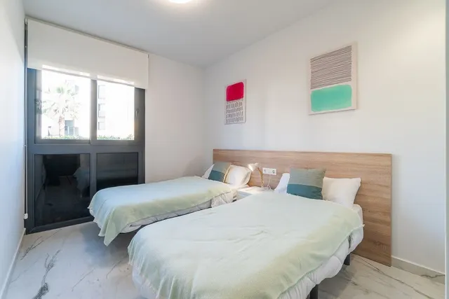 Apartamento 2 habitaciones 81m² en venta - PAU 8 — 6