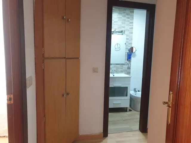 Piso junto calle san anton y recogidas — 28