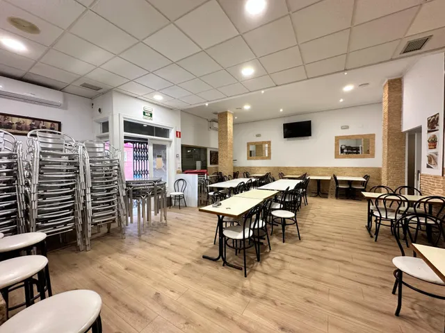 Oportunidad Única: Local Comercial Totalmente Acondicionado en San Pedro del Pinatar (Murcia) — 4