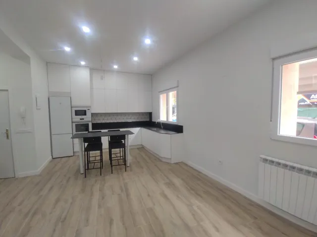 Exclusivo Piso en Alquiler - Calle Italia, Valladolid — 9