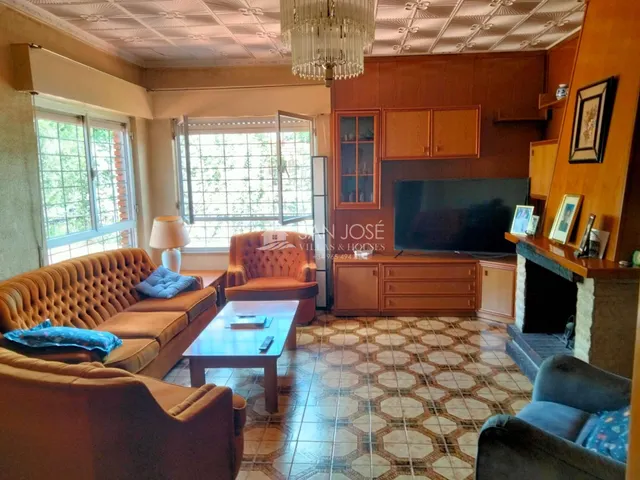 SE VENDE CHALET EN HONDON DE LOS FRAILES — 2