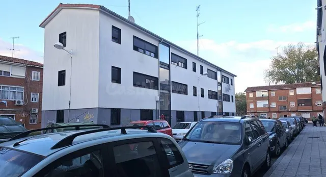 SE VENDE piso OKUPA en C Aguila de Valladolid - foto 3