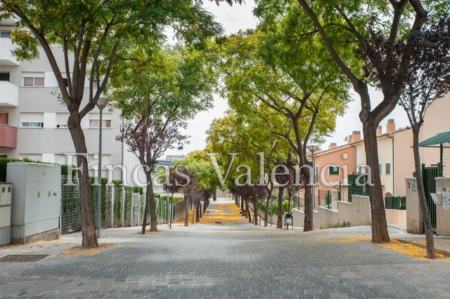 PISO CON VISTAS! TERRAZA INCREIBLE. 3 HB, PLAZA DE GARAJE y TRASTERO. — 38
