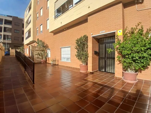 Venta de piso nuevo con tres dormitorios en Aguadulce sur. — 16