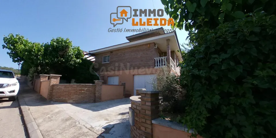Precioso chalet en la Urbanización Sant Miquel de La Sentiu de Sió!!