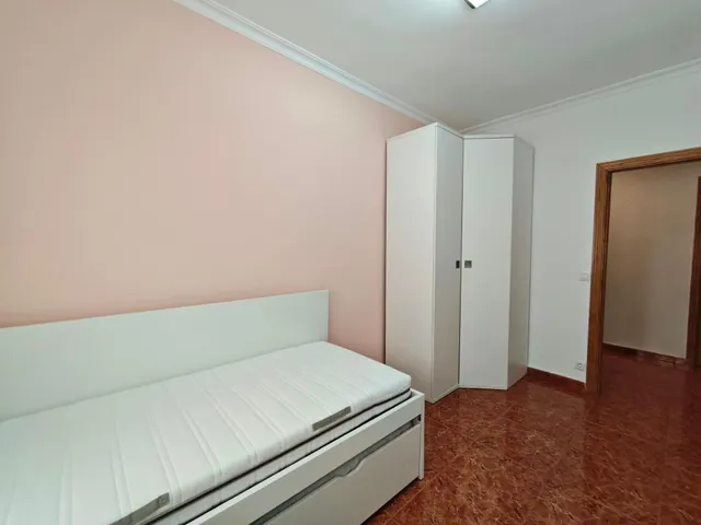 Amplio y Moderno Piso en Alcázar de San Juan - Ideal para Familias — 9