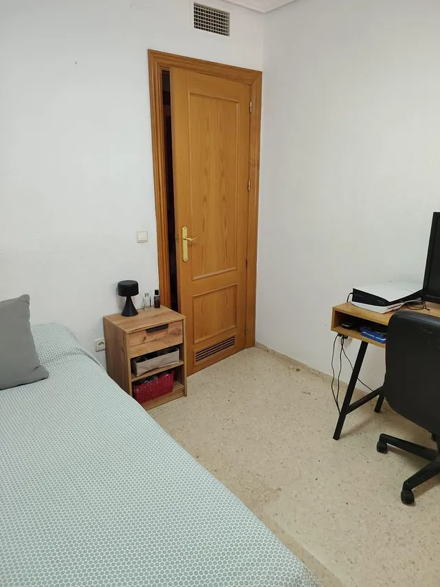 Piso reformado con terraza en villarrubia — 26