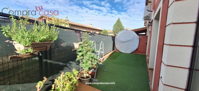 Venta pareado completisimo en los huertos.- — 12