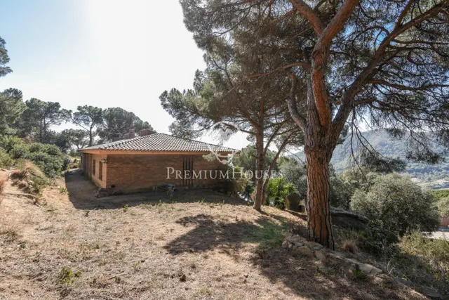 Casa en venta en plena montaña con piscina y vistas al mar en Cabrera de Mar — 20