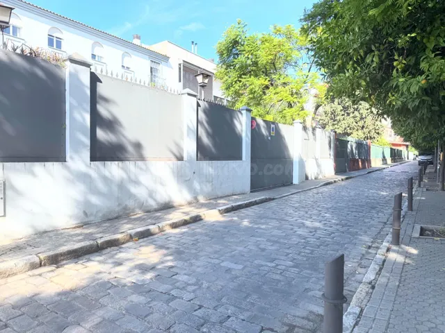 Plaza de garaje en venta junto a Buhaira y juzgados, ideal inversión — 2