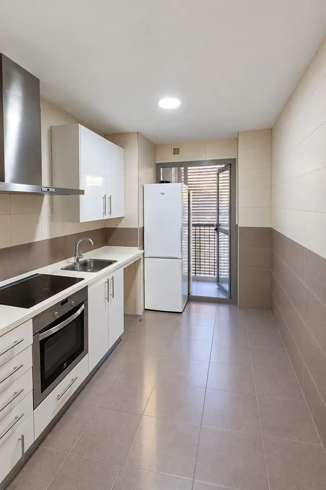 PISO DE 121 m2 CON DOS GRANDES TERRAZAS, PISCINA, GARAJE Y TRASTERO EN AVENIDA DE LA ILUSTRACIÓN — 7