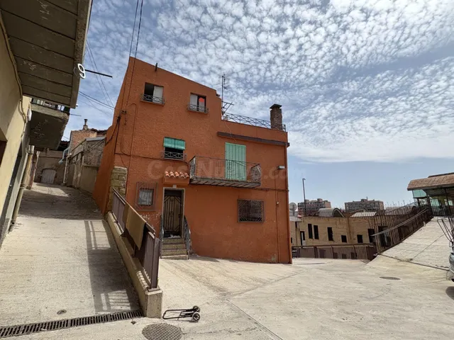 CASA EN BALAGUER - ESPECIAL INVERSORES - - foto 4