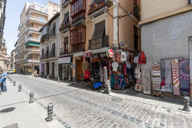 Piso con licencia turística en pleno centro de Granada — 35