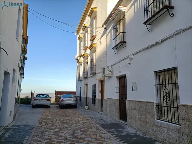 Dúplex en la Rambla. Próximo al ayuntamiento !!.