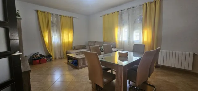 Impresionante Chalet en Urbanización Encinares de Alcolea con piscina y amplias estancias. — 9