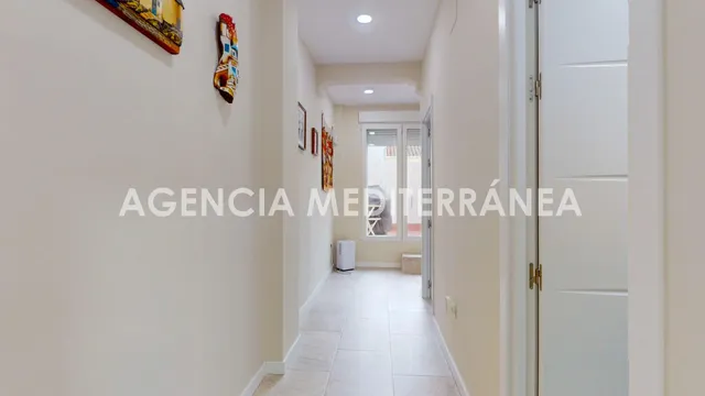 ¡Espectacular ático totalmente reformado y amueblado con terraza en Extramurs! — 23