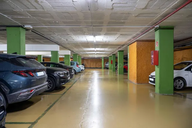 Parking de moto 2m² en alquiler - Les Corts - foto 5