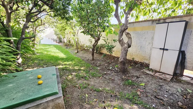 Encantador Chalet de 2 Plantas con Amplios Espacios y Terrazas — 13
