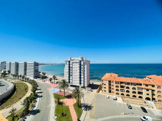 Precioso ático urbanización Venecia Azul — 7