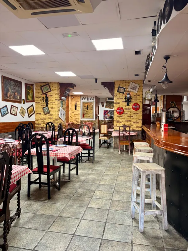 TRASPASO DE PIZZERÍA EN TORREVIEJA · LOCAL REFORMADO CON TER - foto 2