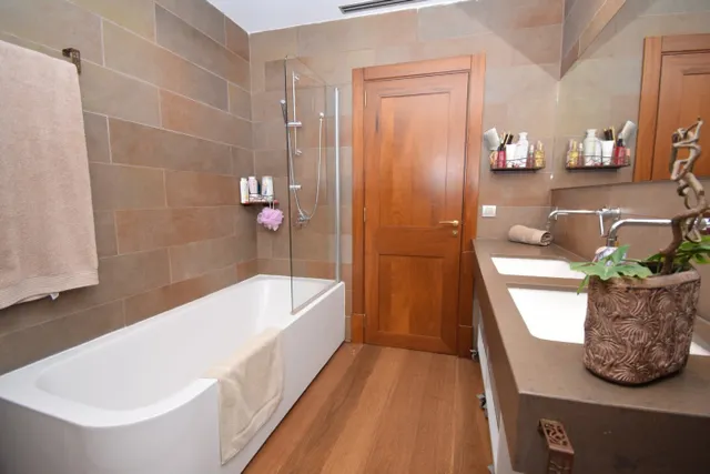 PISO EN VENTA CON PLAZA DE GARAJE JUNTO A LA CATEDRAL — 39