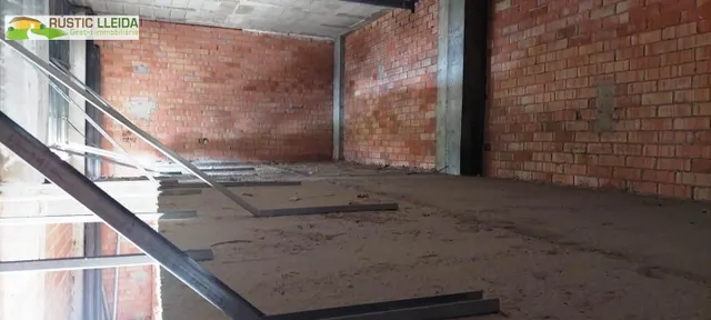 LOCAL COMERCIAL EN VENTA EN TÀRREGA . — 7