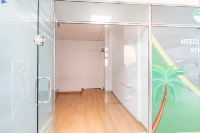 Alquiler de local comercial de 50 m2 en el Edificio Orihuela – Playa Flamenca, Orihuela Costa — 17