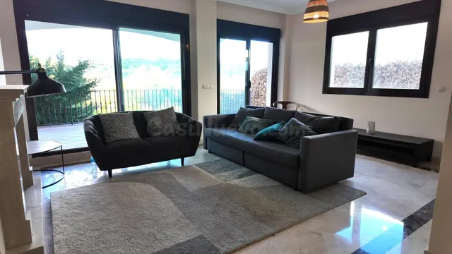 Casa chalet Pareado en Estepona Oeste - foto 2