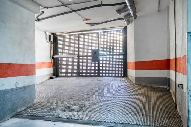 VENTA DE PISO JUNTO AL METRO DE CHURRIANA DE LA VEGA — 32