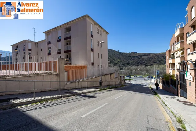Piso en venta en Carretera de la Sierra — 3