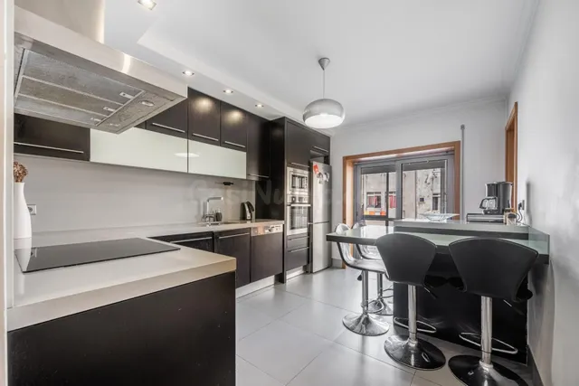 Apartamento 3 habitaciones 144m² en alquiler - Maximinos - S - foto 2