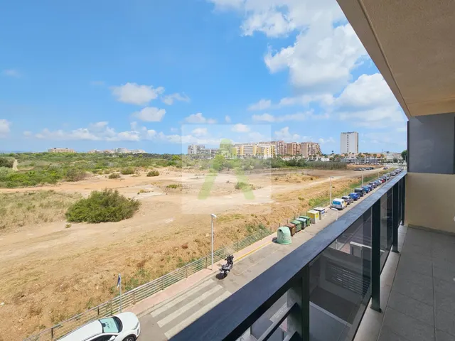 Cuidado y cómodo apartamento a pocos metros de la Playa de M - foto 5