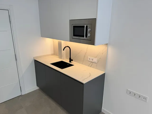 Oficina 186m² en venta - Marbella — 11