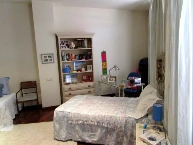 CASA DE LUJO EN PLENO CENTRO DE CÓRDOBA CAPITAL — 40