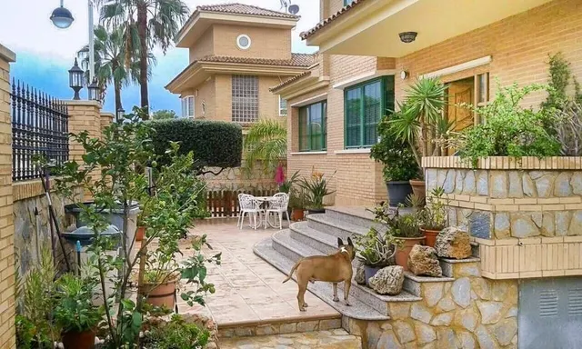 Villa 8 habitaciones 172m² en venta - Zona Sierra Helada - foto 3
